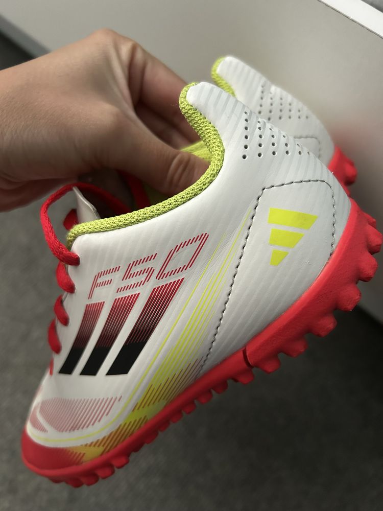 Детски стоножки Adidas F50