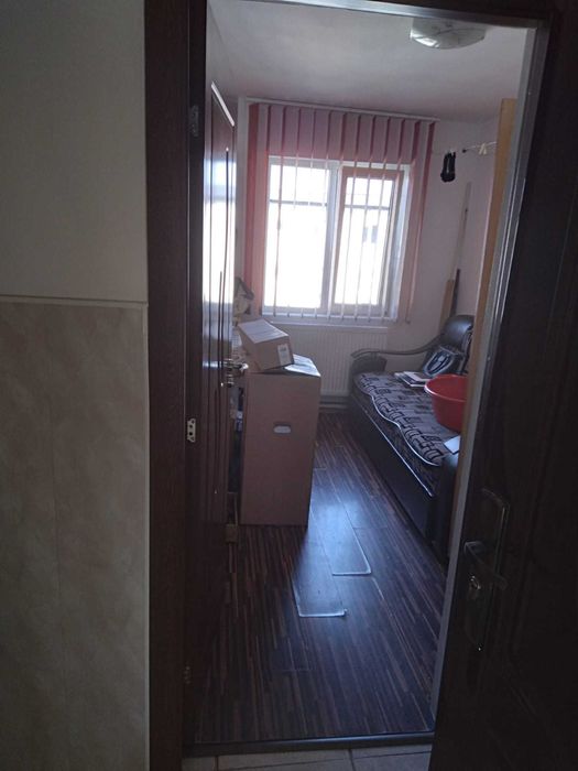 Apartament 3 camere, Moreni Dambovita
