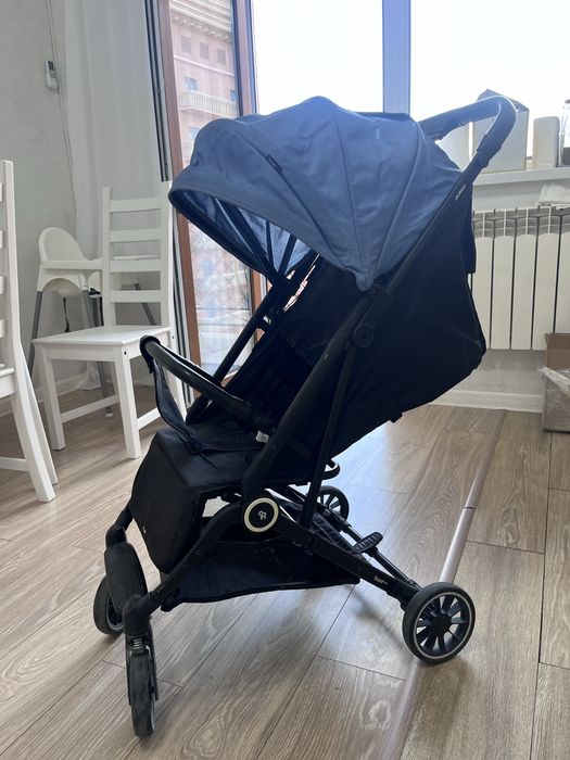 Коляска мобильная, легкая, легкоскладывается