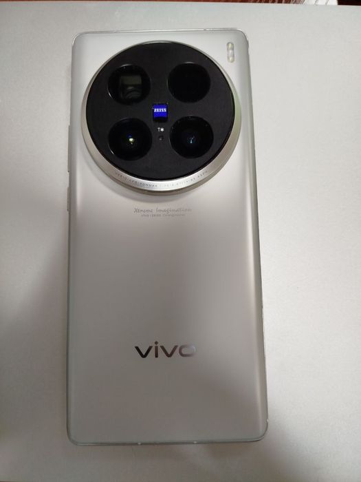 Vivo X100 Ultra 16+16/512GB