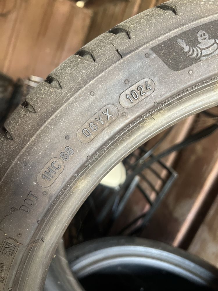 Michelin Pilot Sport 5 245/40/18
