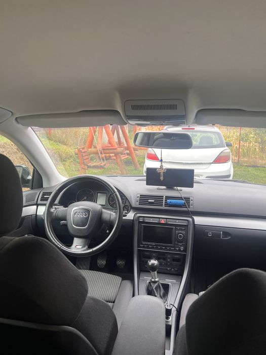 Audi A4 b7 rs  140 cp