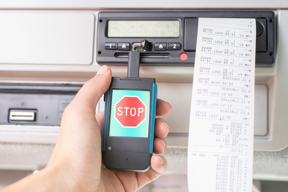 Descarcare tahograf + card tahograf șofer - servicii pentru transport