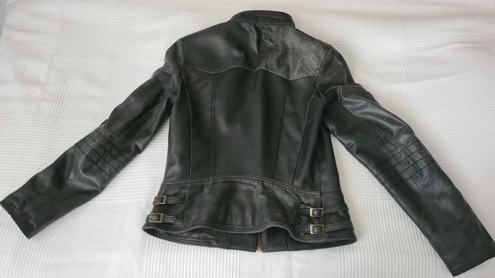 Дамско кожено яке