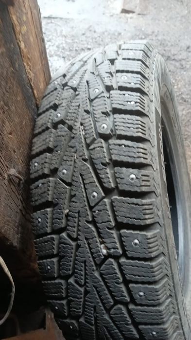 Продам зимние шины R13