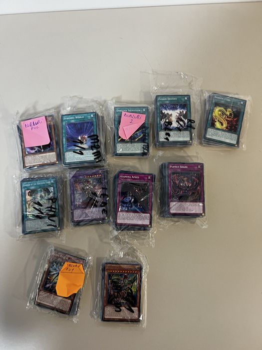 Yugioh carduri seturi difetite