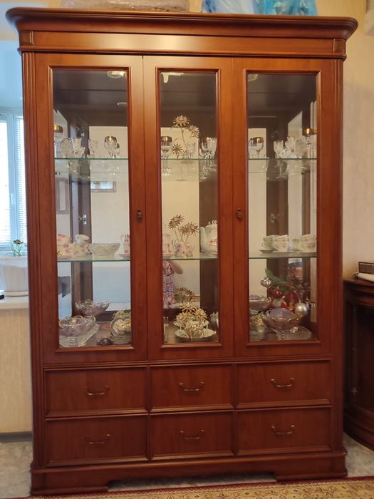 Шкаф витрина шкаф для гостиной