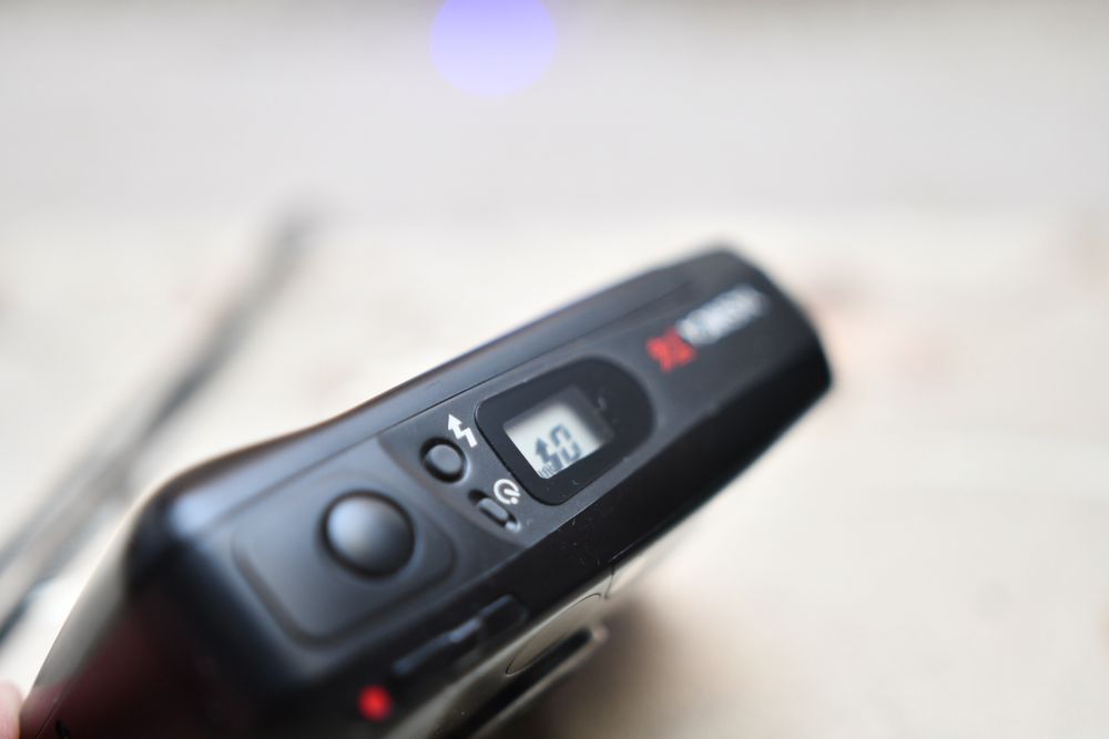 Лентов фотоапарат Yashica T4