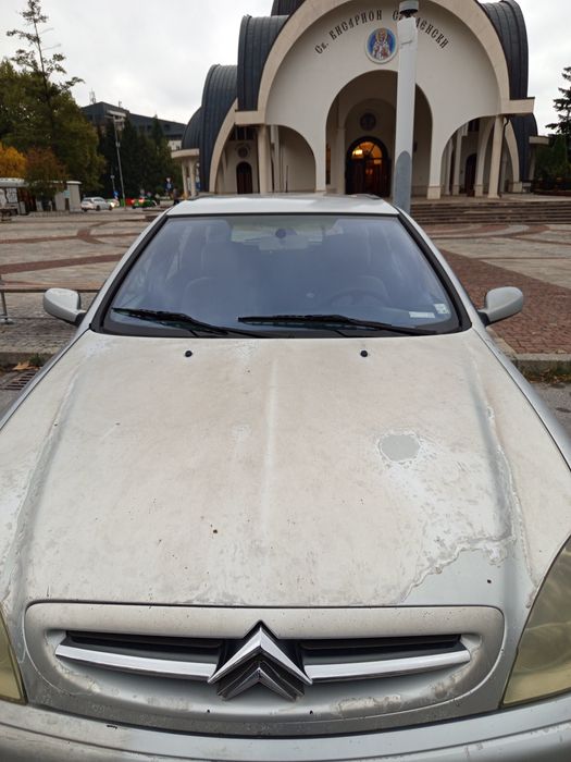 Лек автомобил Citroen