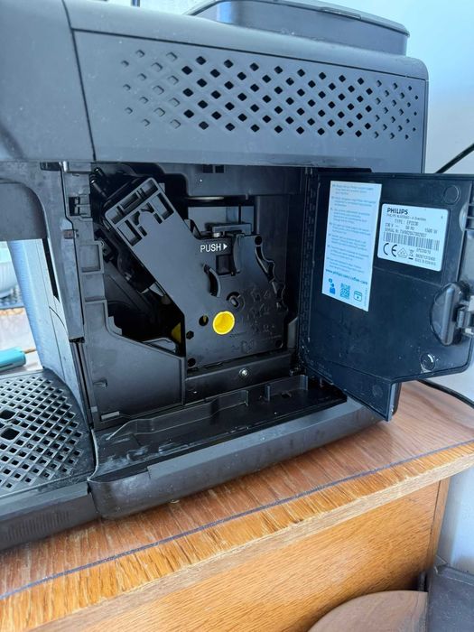 Espressor automat Philips ep2330 Latte Go