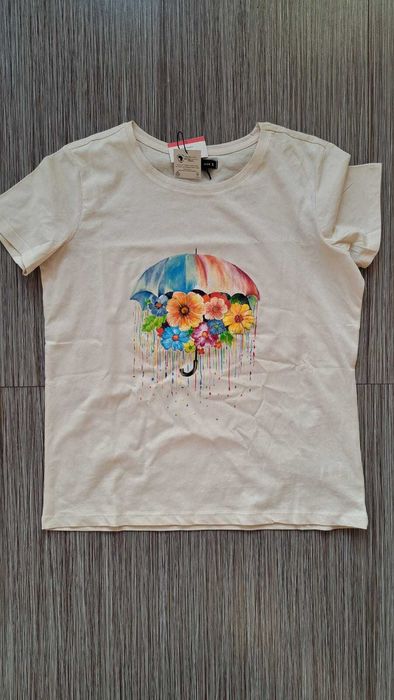 Ръчно рисувани памучни чанти и тениски