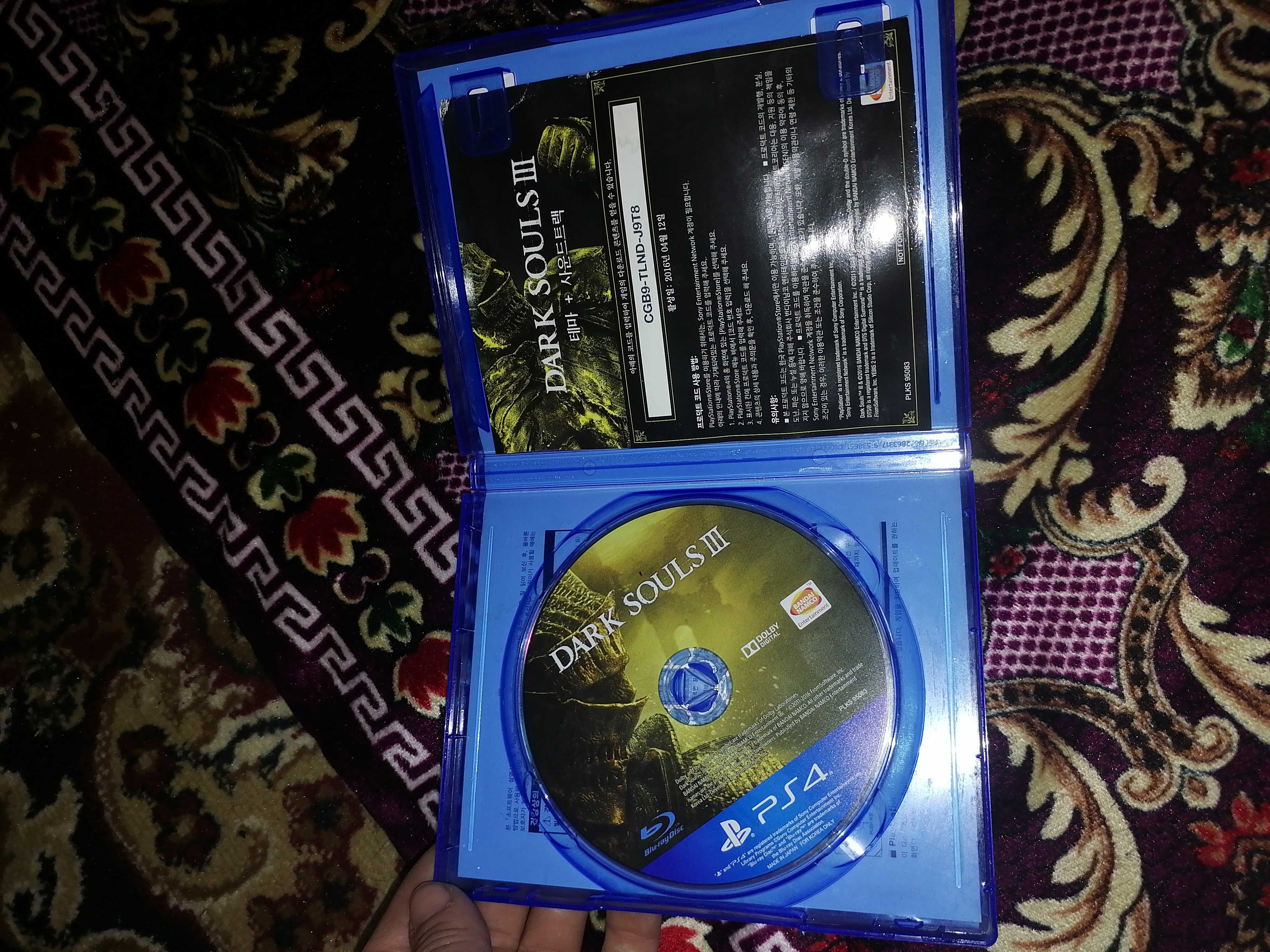 Продаётся игры от приставки PlayStation 4 почти новый 4 дисков