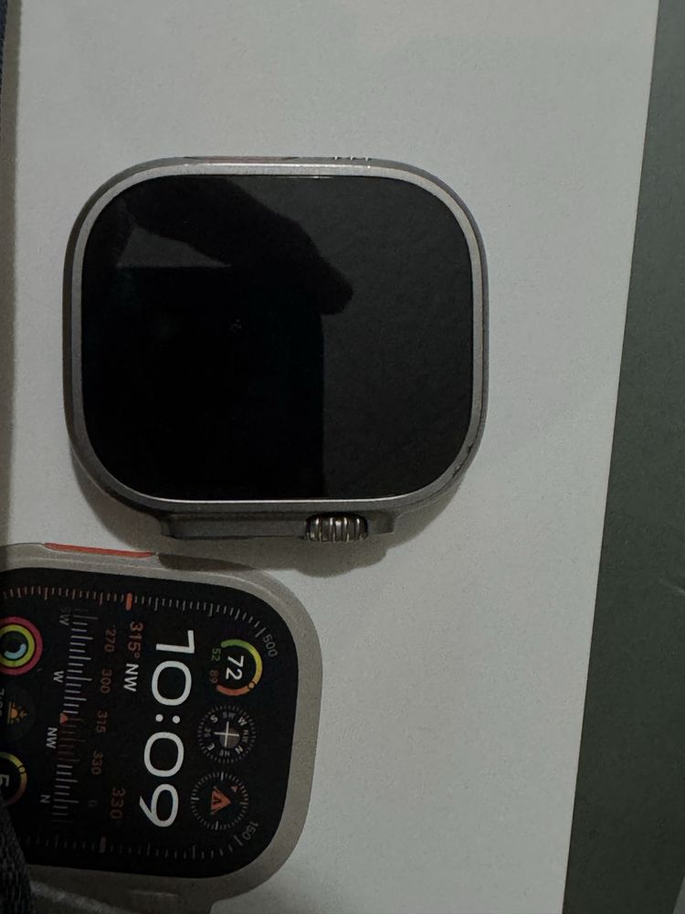 Apple watch ultra 2, natural titanium