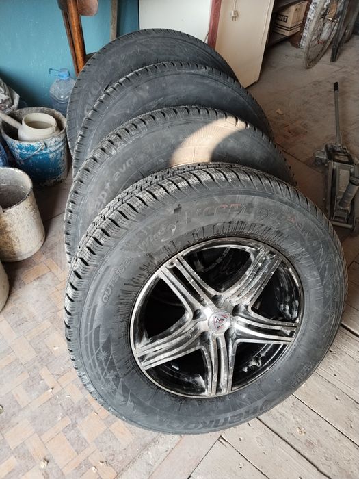 Продам зимние шины с дисками или меняю