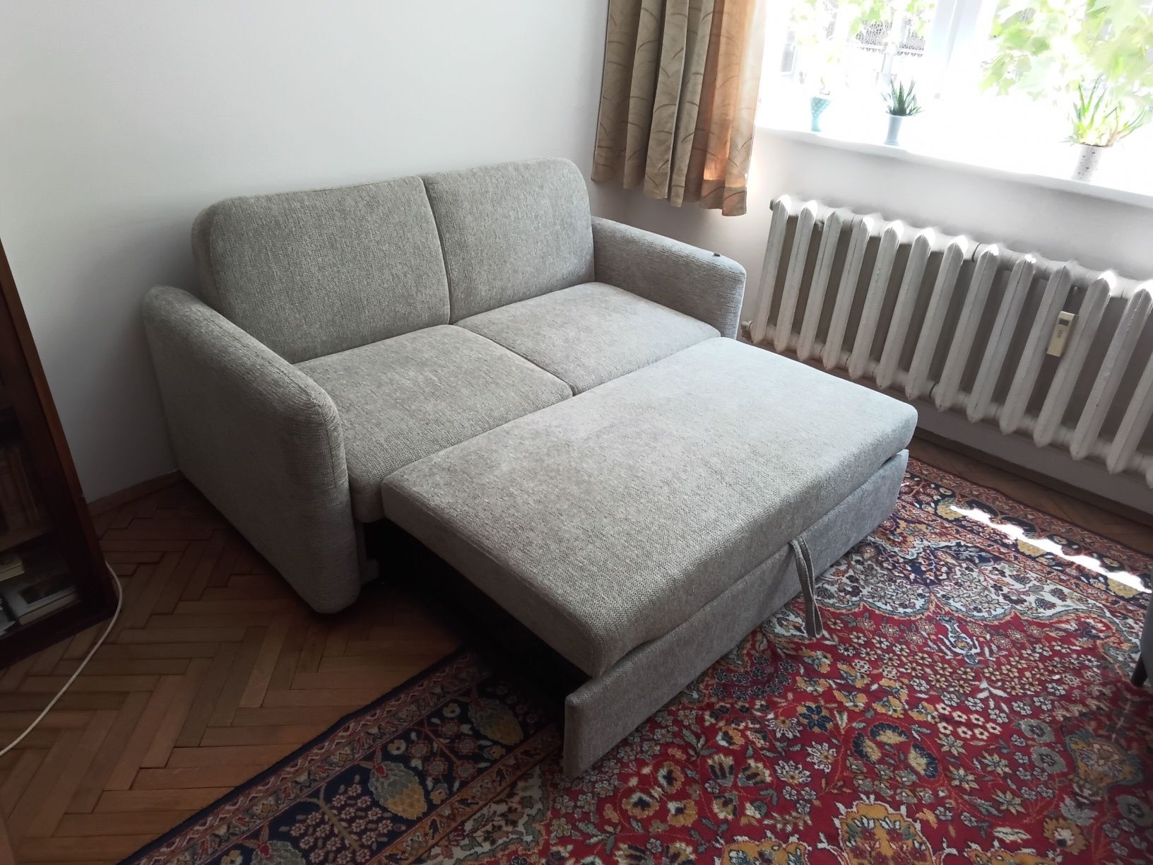 Разтегателен диван двойка LISALA, чисто нов с гаранция
