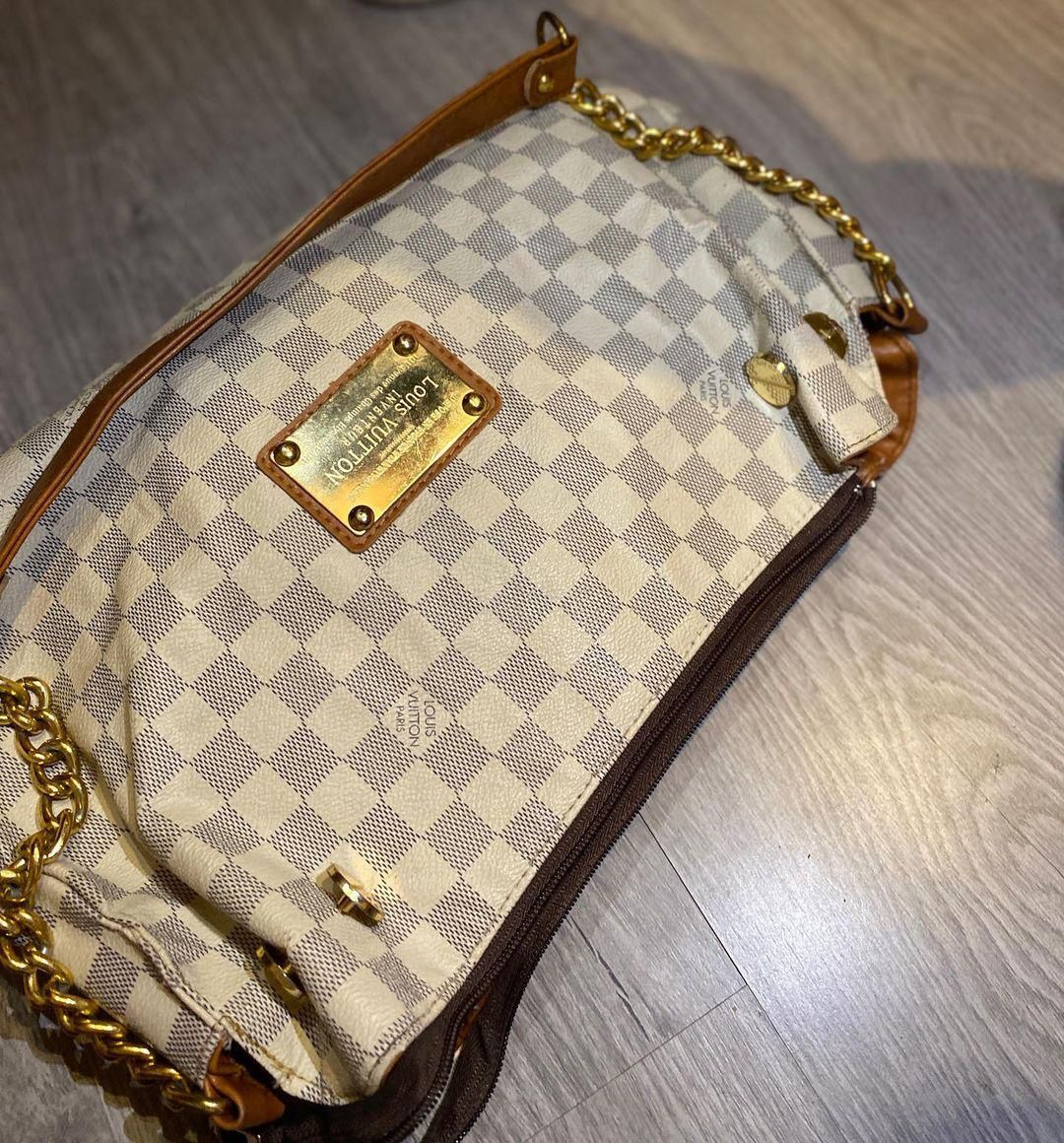 Geanta de umăr Louis Vuitton