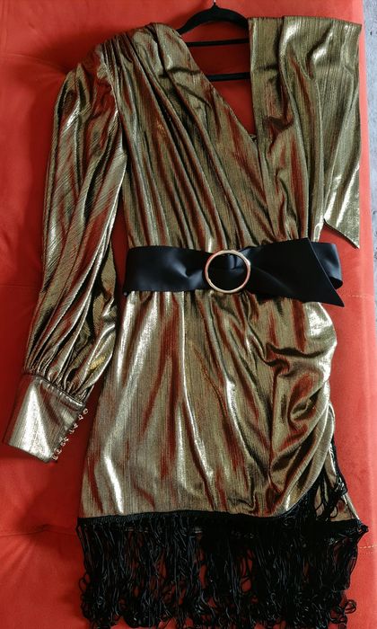 Элегантное платье