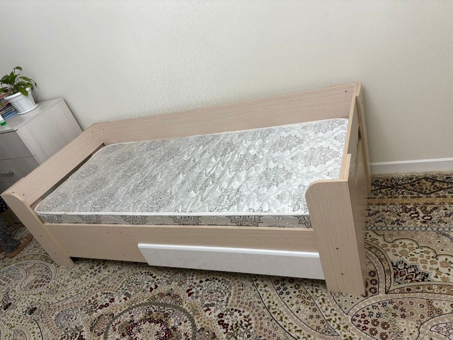 Срочно Продам кровати