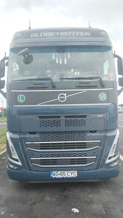 VOLVO FH 460-500 si Semiremorci