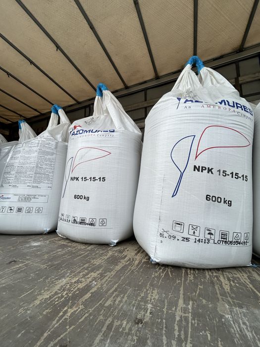 Ingrasamant complex Azomureschimic npk 15-15-15 si azot fosfor potasiu
