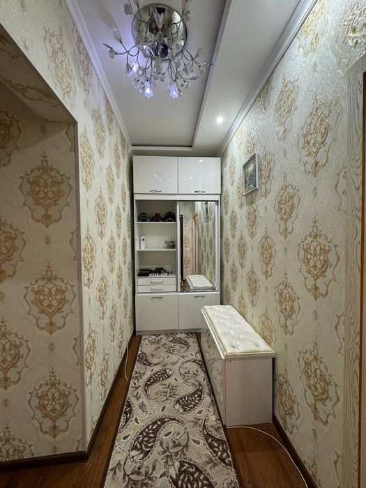 Банковский дом 2 в 3.массив феруза экобозор чимган.