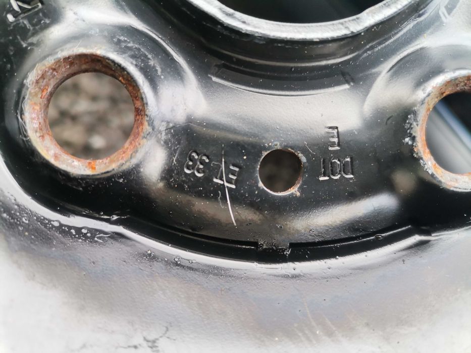 Dunlop 215/65 R16 nerulate în romania folosite doar o lună