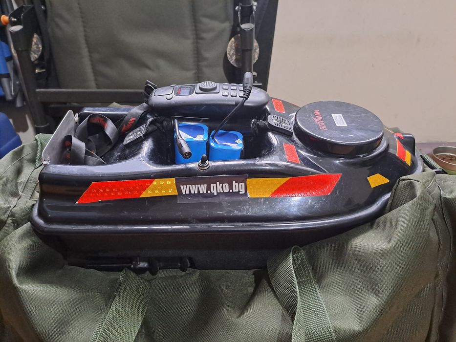 Лодка за захранка- навигация , автопилот с две батерий