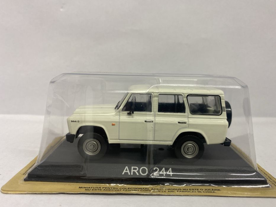 ARO 244 machetă auto de coleție scara 1:43 colectia Deagostini