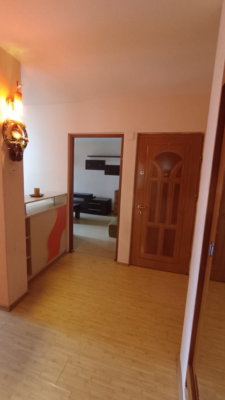 Închiriez ap. 2 camere/ Constanța, Inel 1 /termen lung