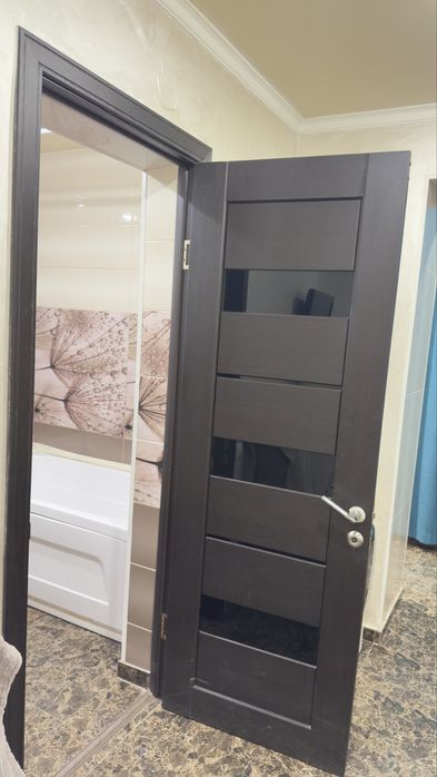 Продам дверь 70 см