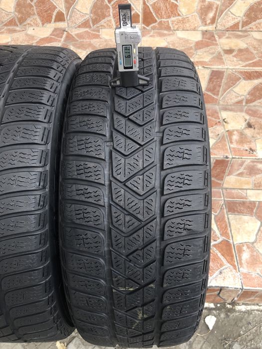 215 55 17 Pirelli de iarna