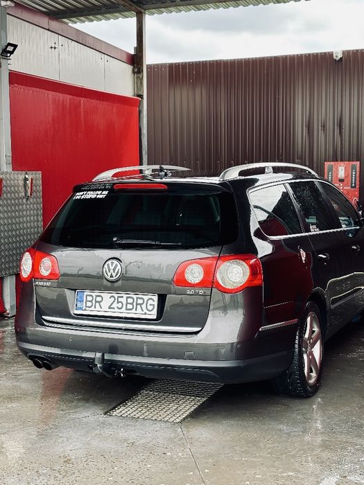 VÂND/SCHIMB Volkswagen Passat B6 2.0 TDI BMR 170CP DSG 2008