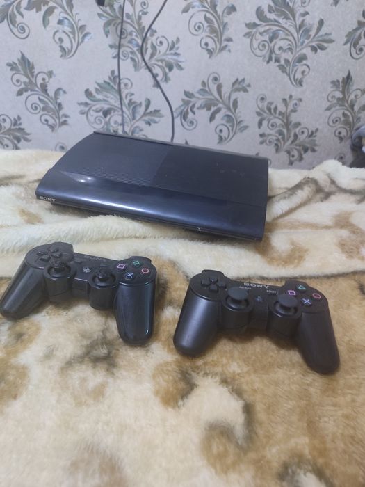 Assalomualekum ps3 super slim 500 gb  sotuda