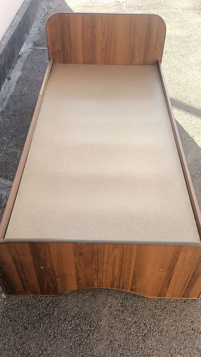 Кровать односпальная бу