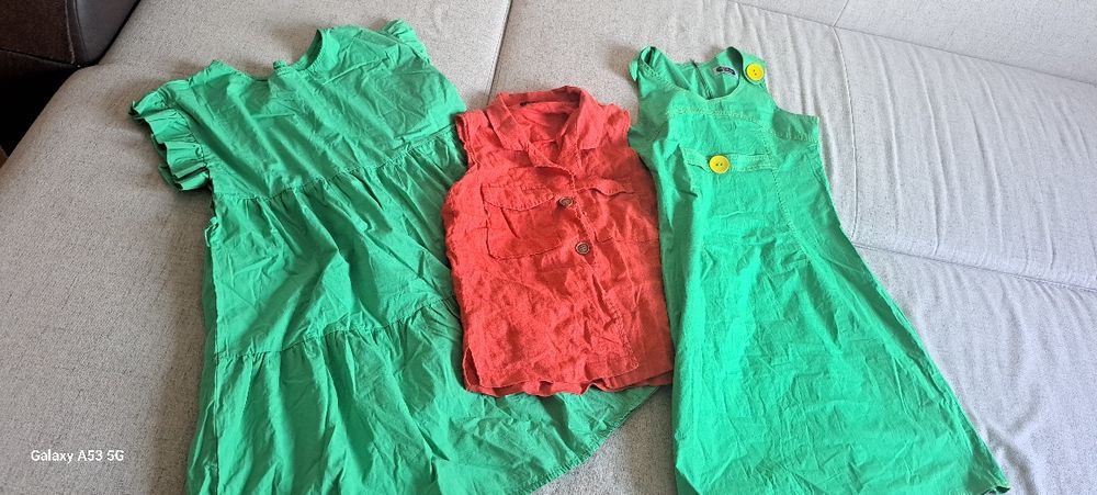 • Vând lot haine damă, 12 bucăți, mărimea 36-38 •