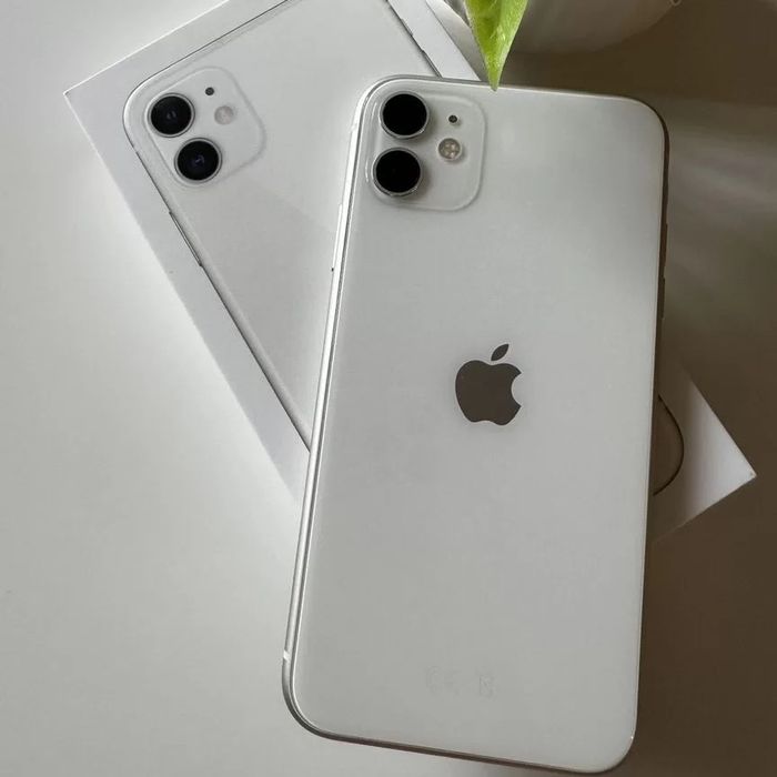 iPhone 11 в идеальном состоянии срочно продается белый цвет