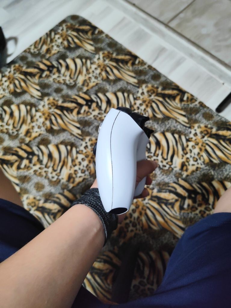 Maneta ps5 ca noua