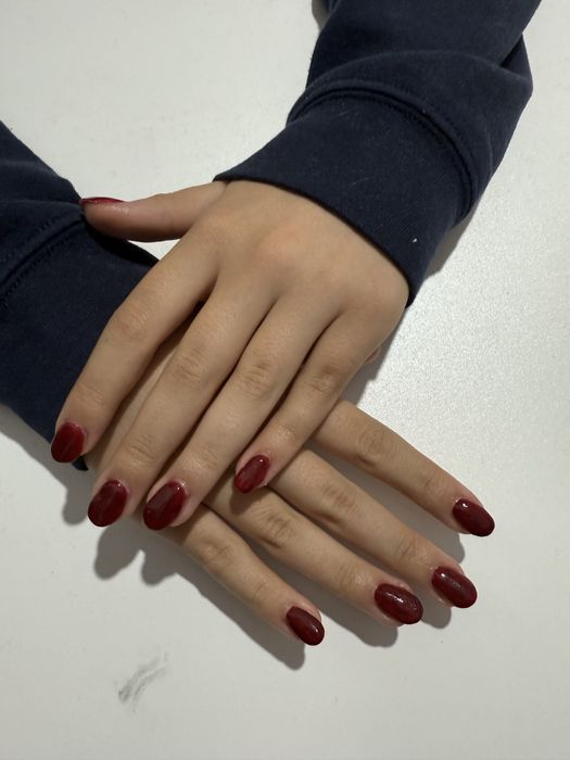 Unghii cu gel via carmina