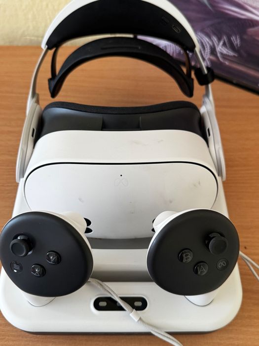 VR очила META Quest 3S, 256GB, Бял