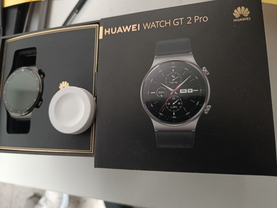 Smartwatch Huawei Watch GT 2 pro , full box