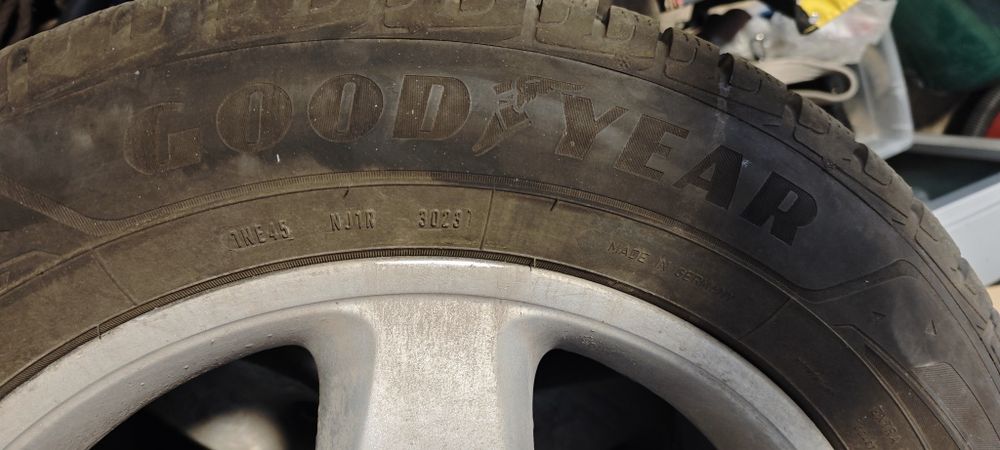 GoodYear ultragrip performance +