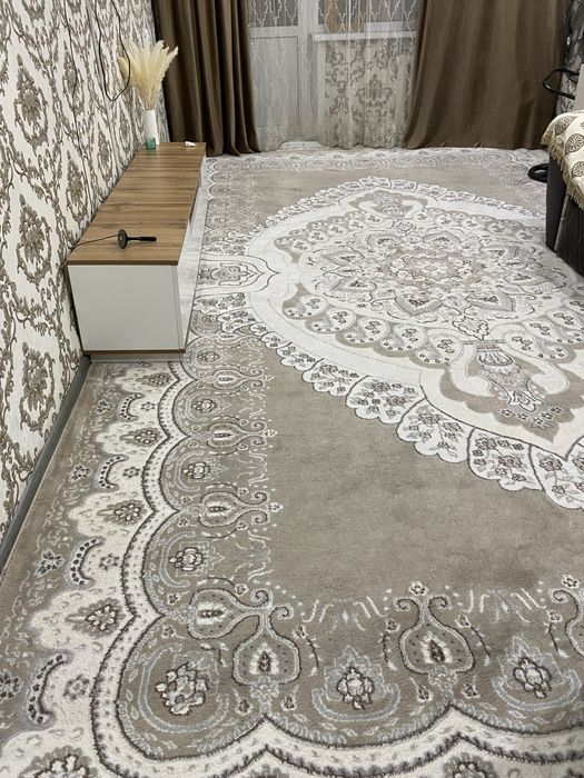 Ковер новый в идеальном состоянии