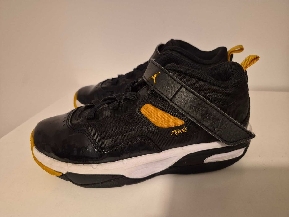 Детски  есенни маратонки Nike  Jordan Stay Loyal 3