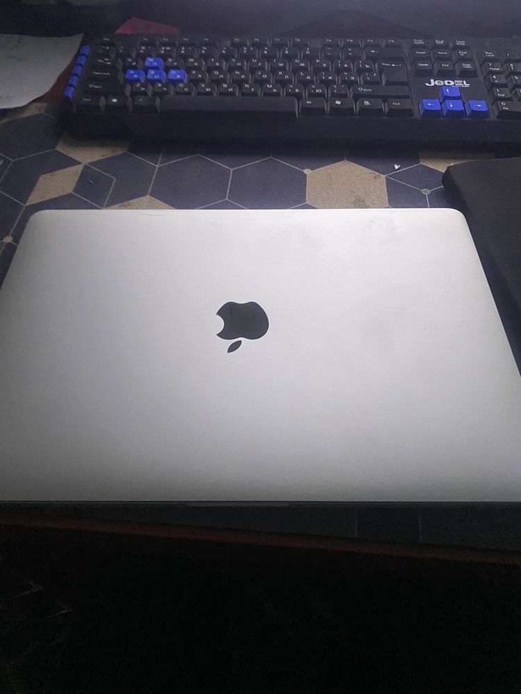 Apple MacBook Pro