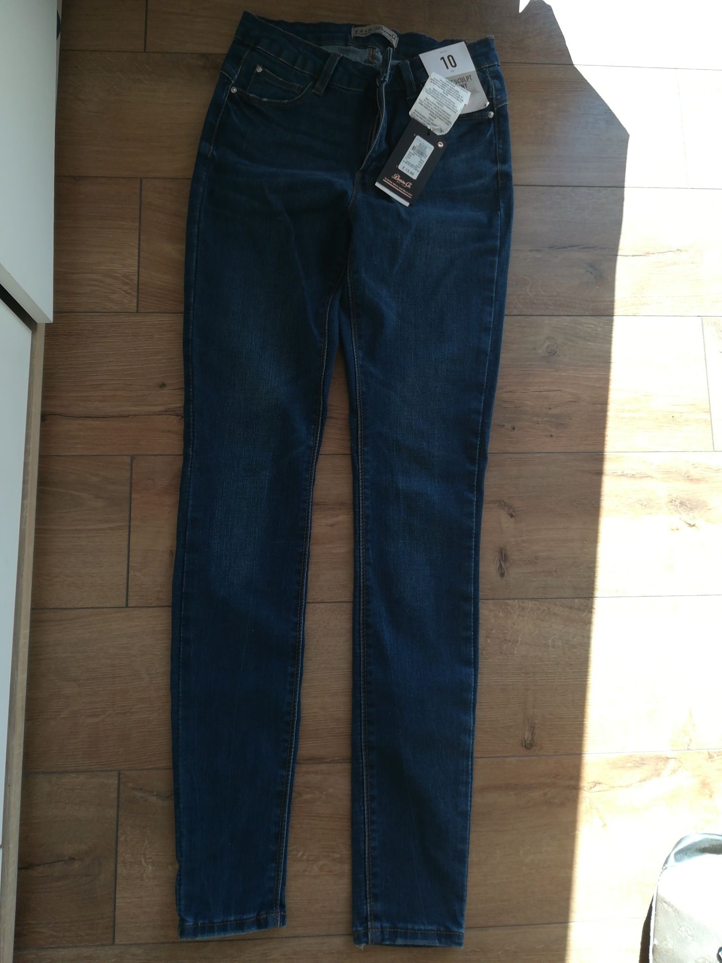 blugi dama noi, mărimea M, dar merg la S, Primark