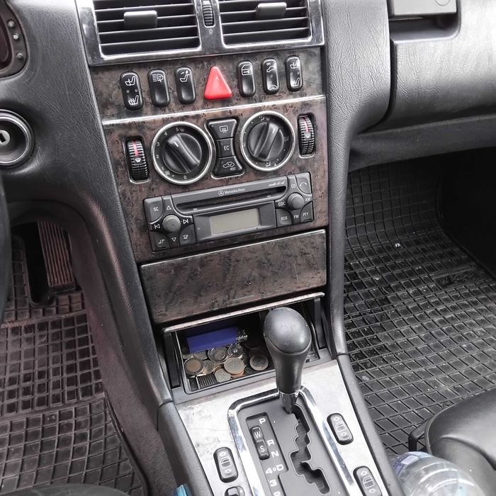 Мерцедес Е210 2.9тд.на части