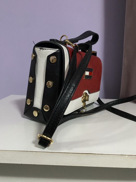 Geanta Tommy Hilfinger