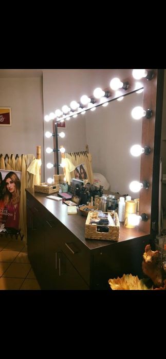 Oglinda makeup machiaj