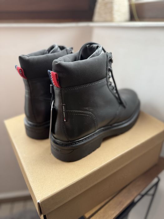 Tommy Jeans LaceUp bocanci piele neagea marimea 42 noi originali