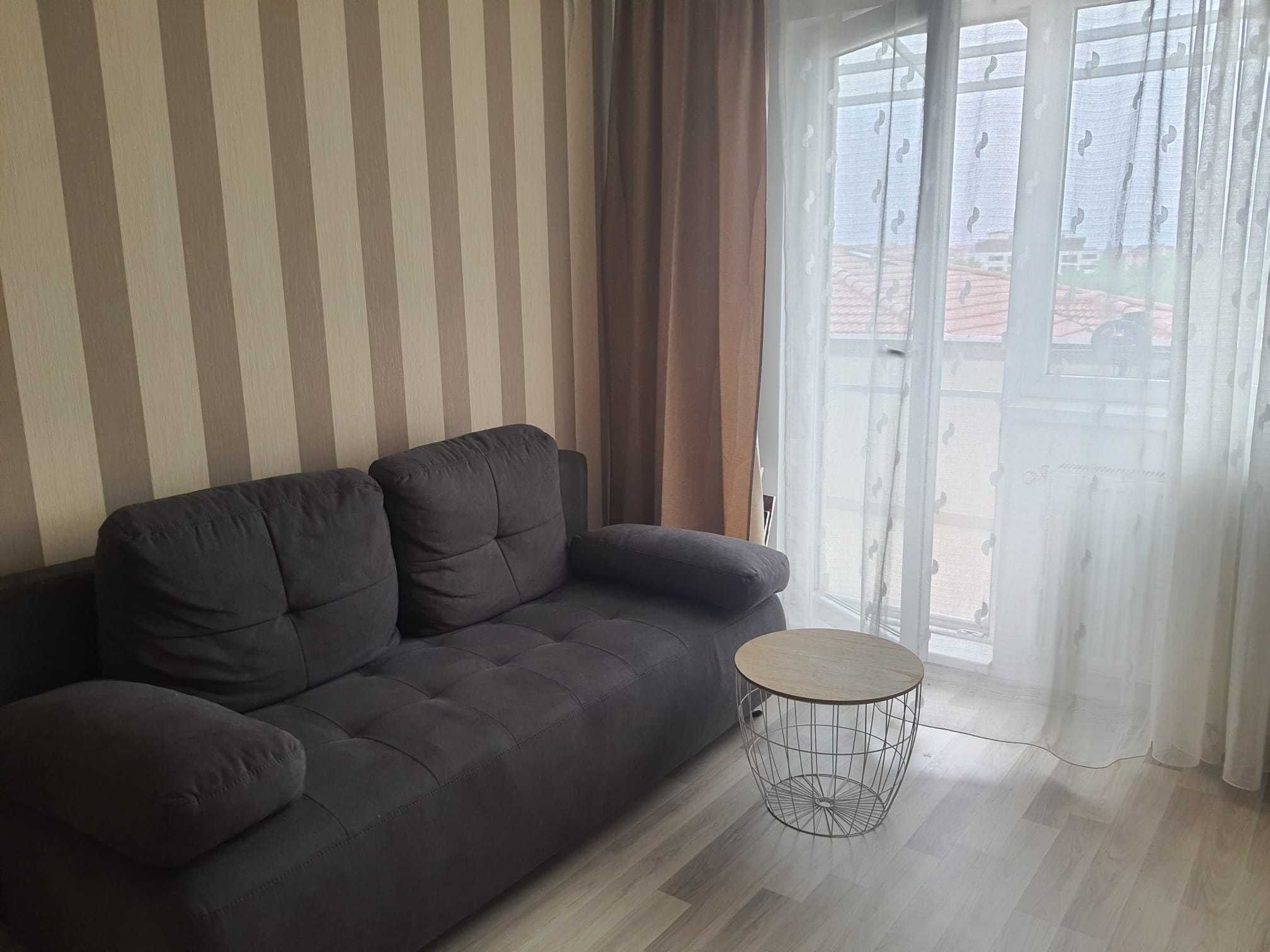 PF inchirez ap doua camere decom cu terasa si parcare zona linistita